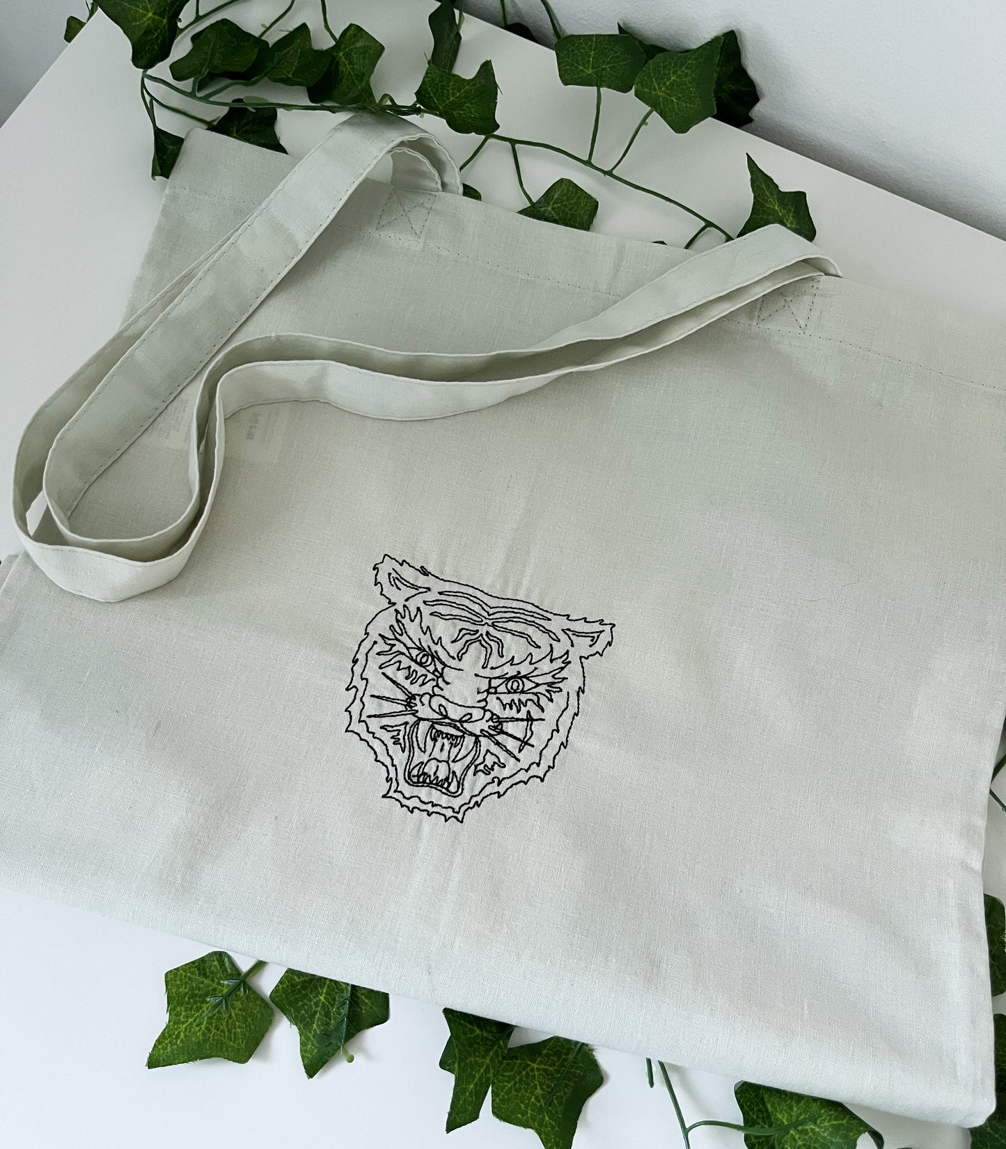 Tiger Tote